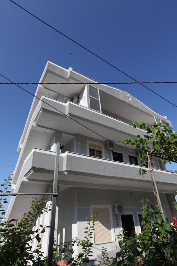 Mane Apartments Sarande Exterior photo