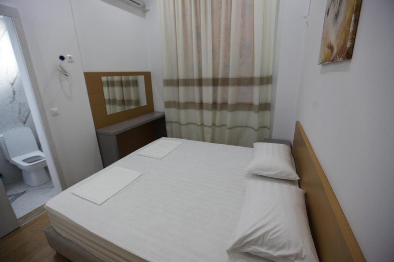 Mane Apartments Sarande Exterior photo