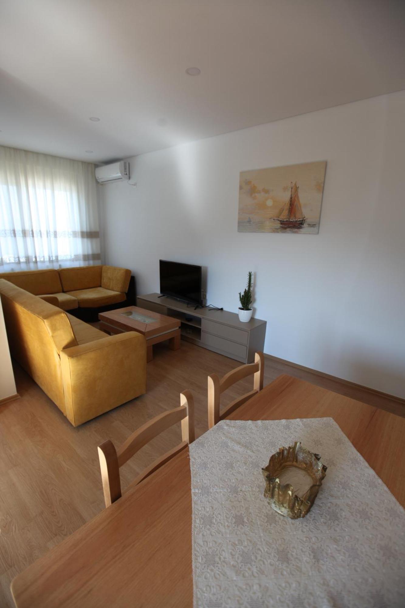 Mane Apartments Sarande Exterior photo