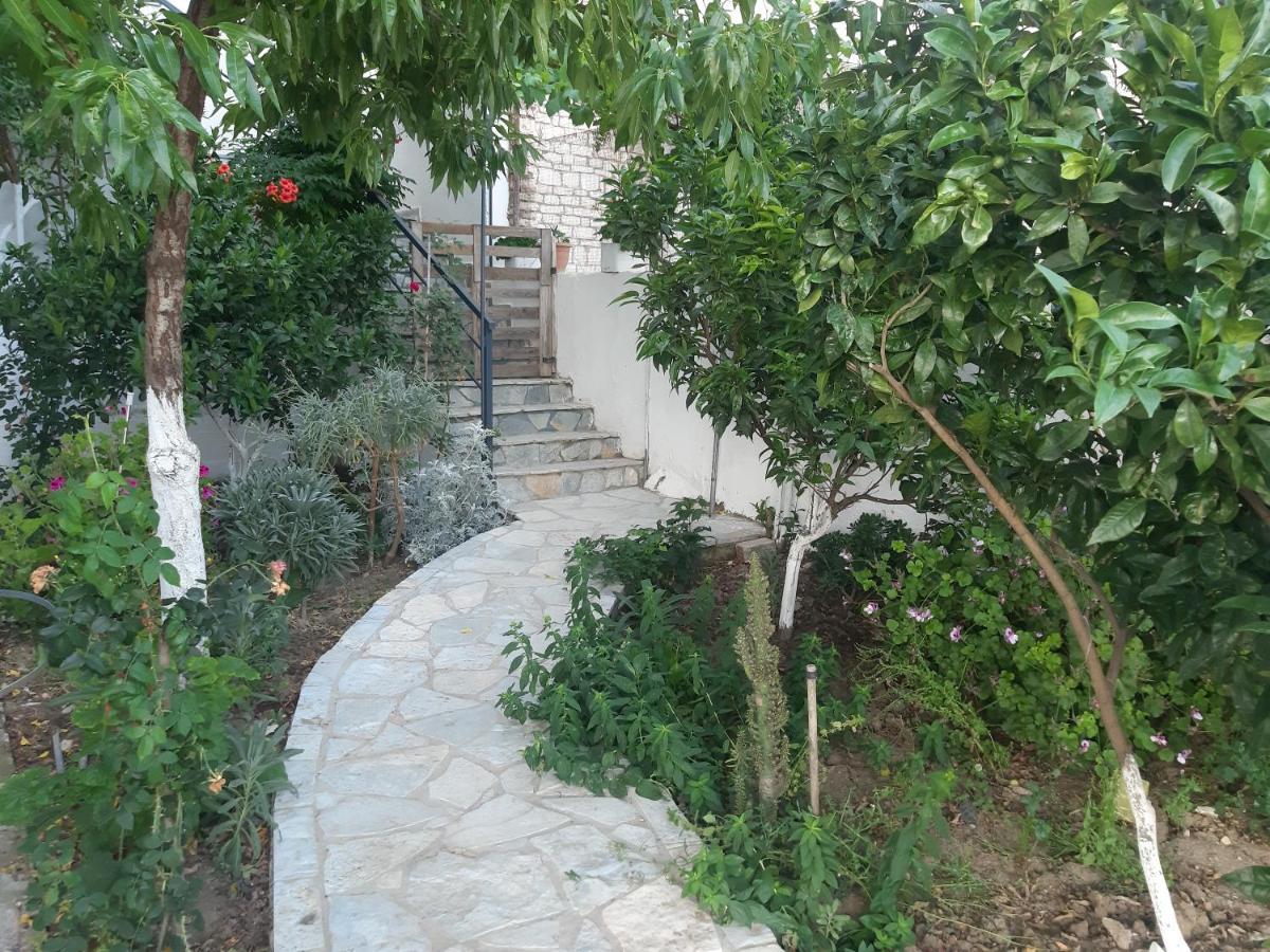 Mane Apartments Sarande Exterior photo