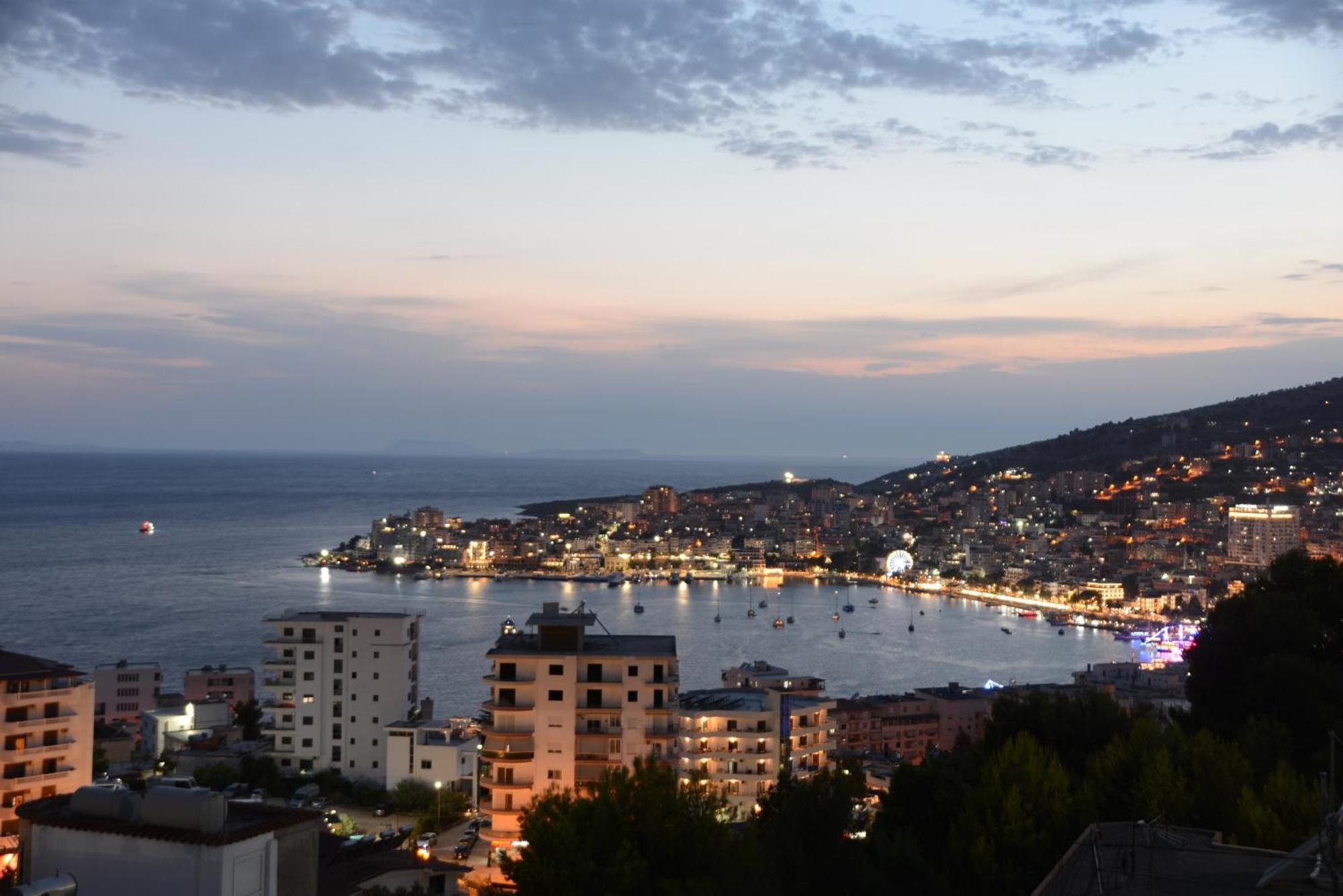Mane Apartments Sarande Exterior photo